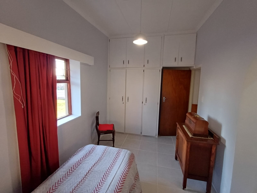 To Let 3 Bedroom Property for Rent in Albertinia Western Cape